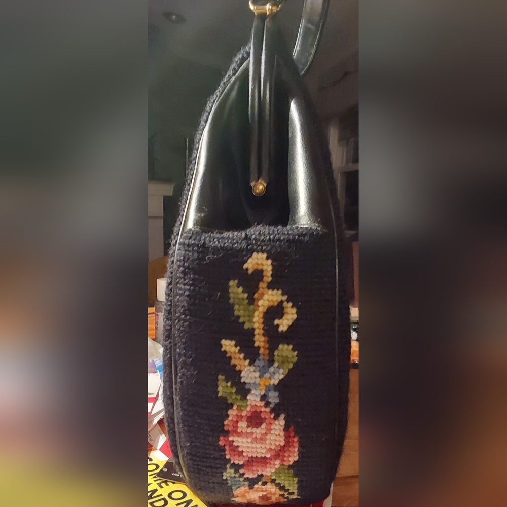 VINTAGE NEEDLEPOINT FLORAL EMBROIDERED HANDBAG by WALBORG - Picture 5 of 8